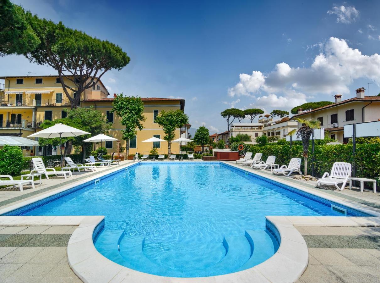 Hotel Apuana Marina di Pietrasanta Ngoại thất bức ảnh