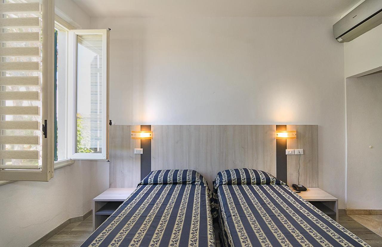 Hotel Apuana Marina di Pietrasanta Ngoại thất bức ảnh