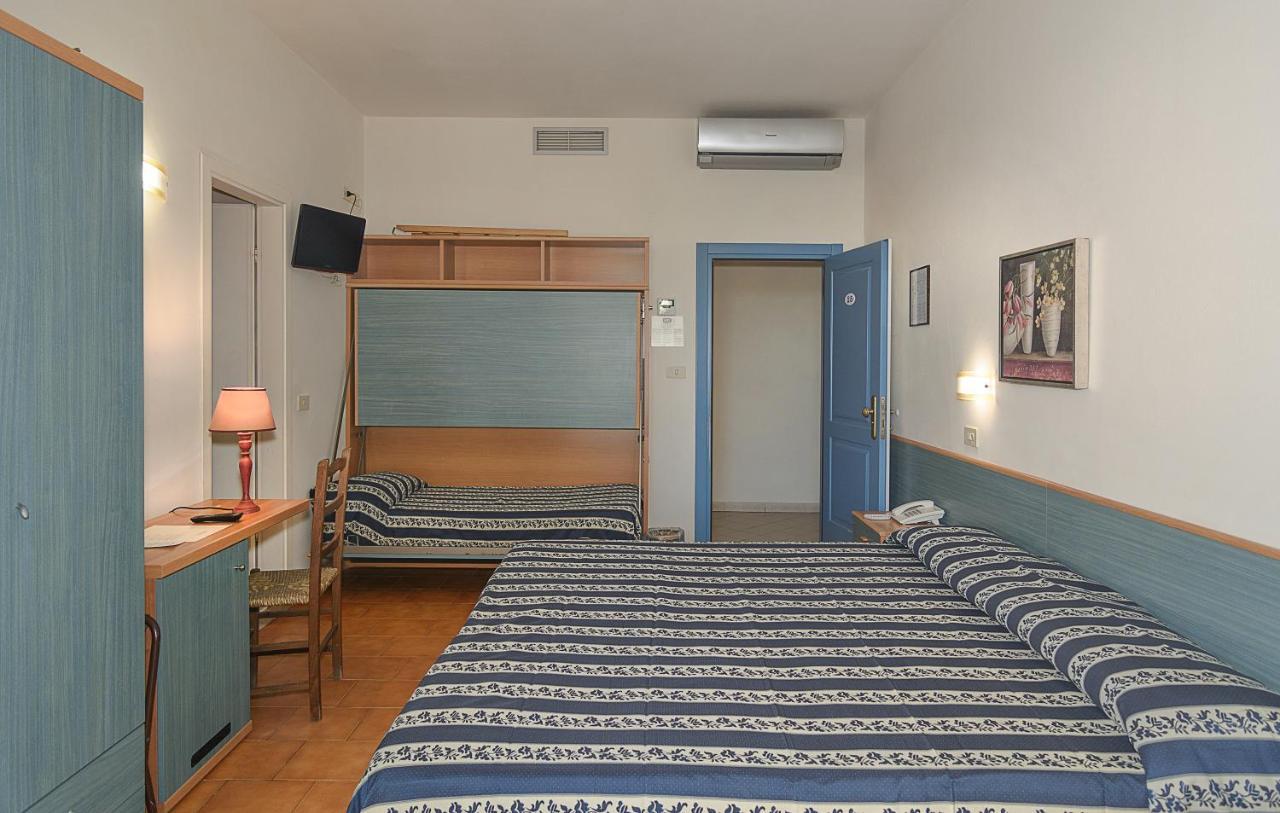 Hotel Apuana Marina di Pietrasanta Ngoại thất bức ảnh