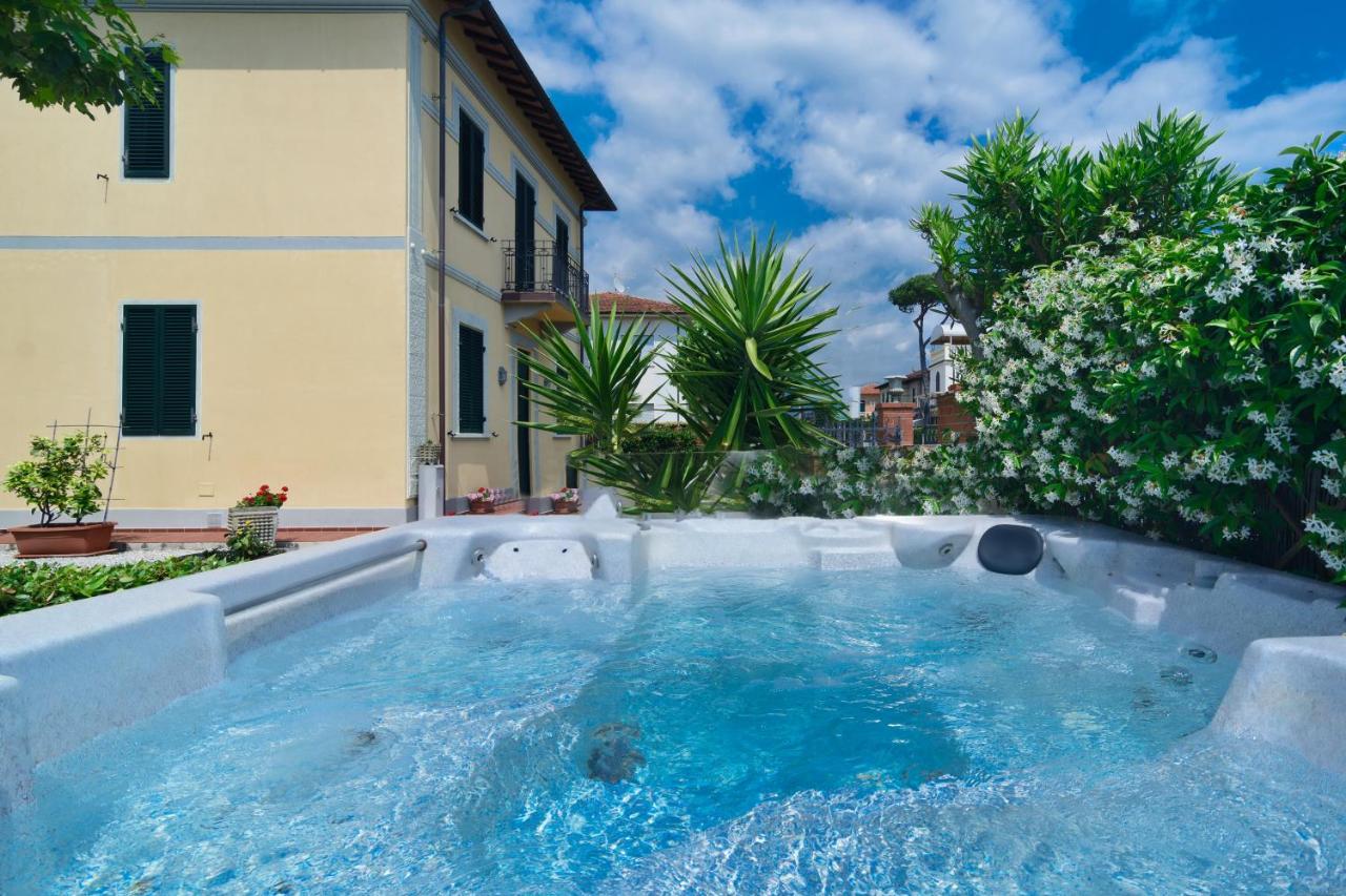 Hotel Apuana Marina di Pietrasanta Ngoại thất bức ảnh