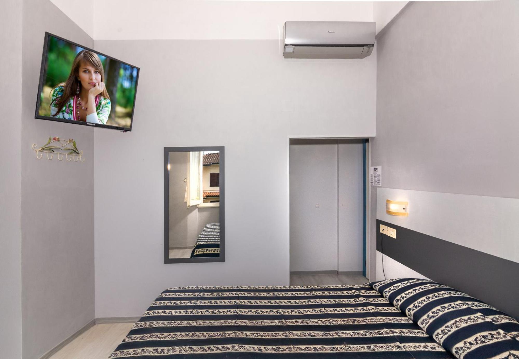 Hotel Apuana Marina di Pietrasanta Ngoại thất bức ảnh