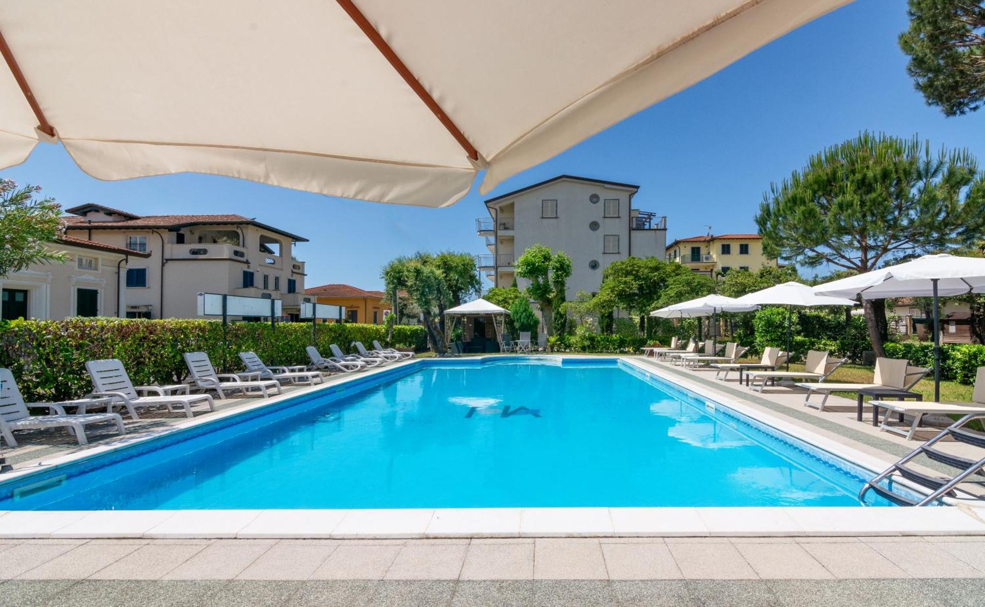 Hotel Apuana Marina di Pietrasanta Ngoại thất bức ảnh