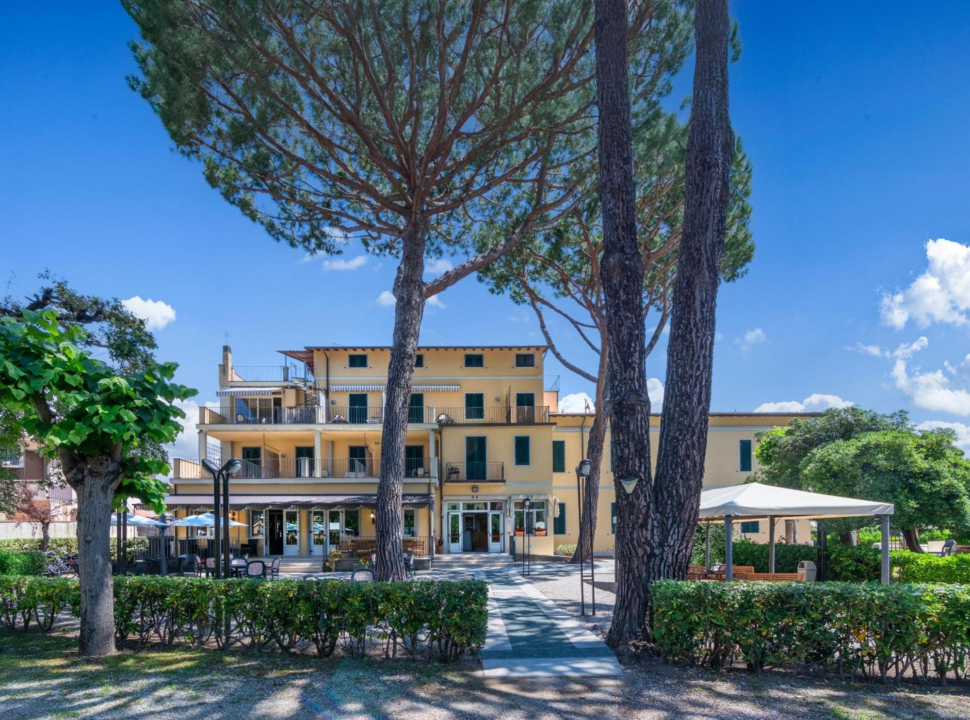 Hotel Apuana Marina di Pietrasanta Ngoại thất bức ảnh