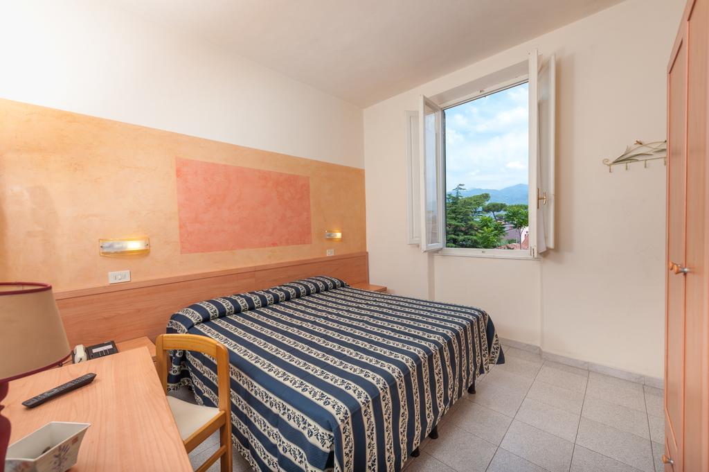 Hotel Apuana Marina di Pietrasanta Ngoại thất bức ảnh